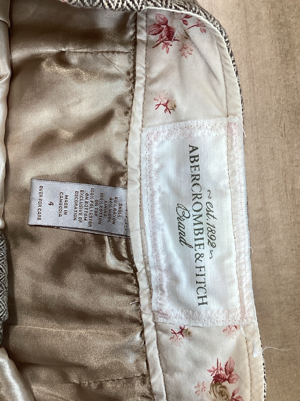 Abercrombie & Fitch Brown Herringbone Pleated Mini Skirt - Picture 2 of 3